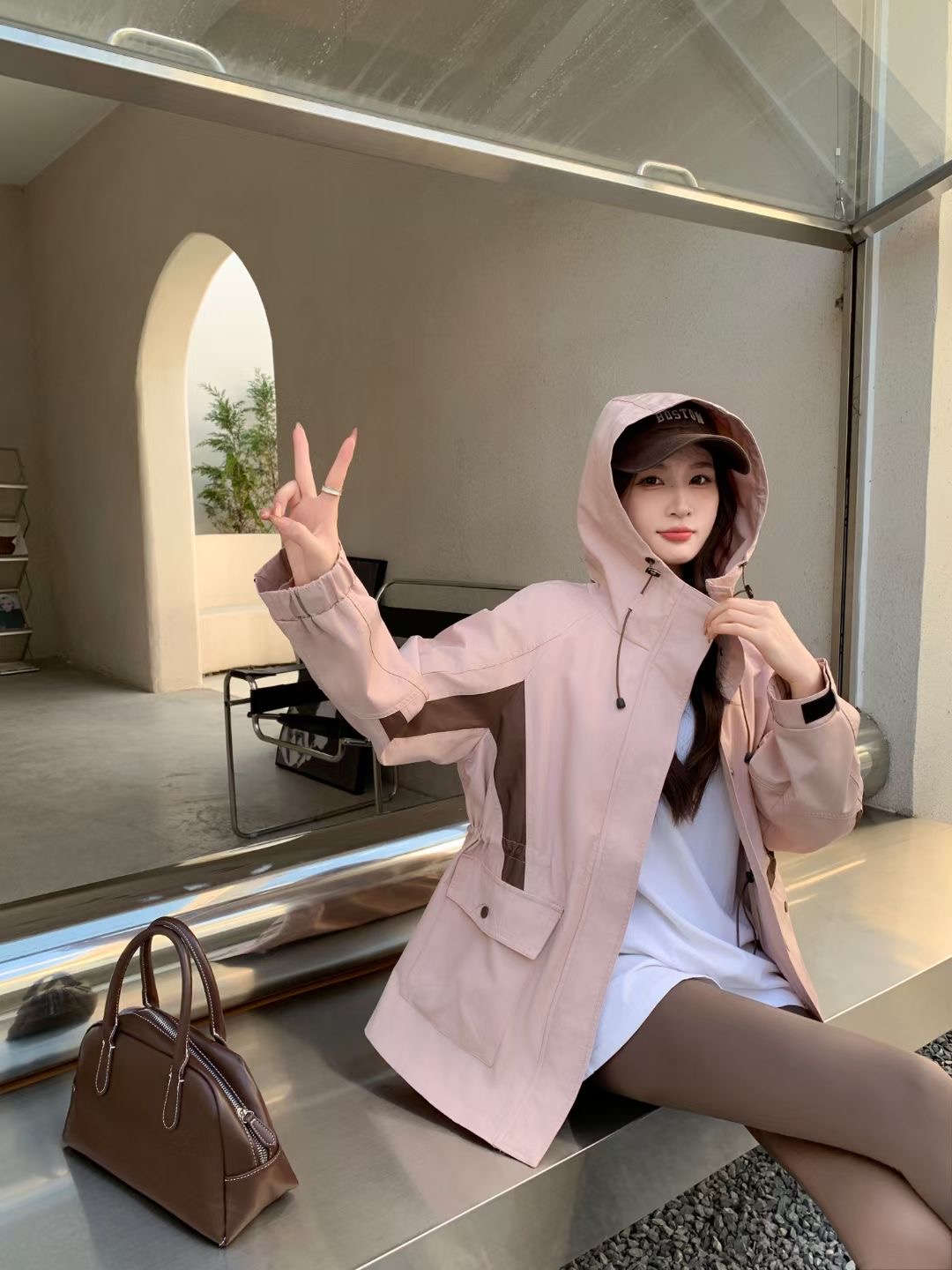 粉色连帽风衣女中长款2024秋季新款抽绳长袖百搭时尚显瘦休闲外套